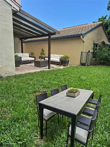 2176 NW 184th Way Pembroke Pines FL 33029
