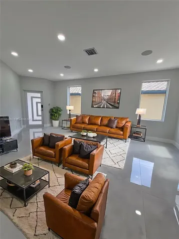 2176 NW 184th Way Pembroke Pines FL 33029