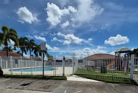 2176 NW 184th Way Pembroke Pines FL 33029