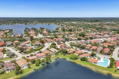 2176 NW 184th Way Pembroke Pines FL 33029