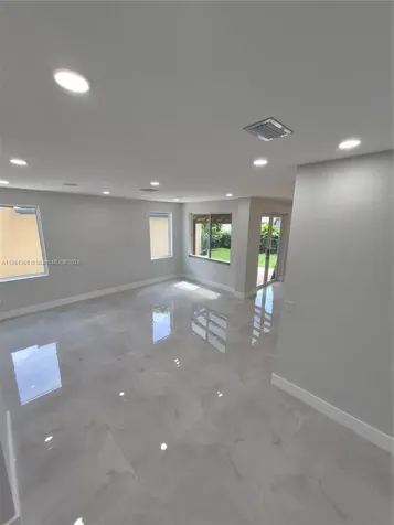 2176 NW 184th Way Pembroke Pines FL 33029