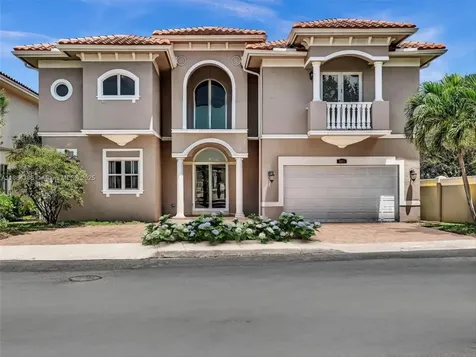 3521 Forest View Circle Fort Lauderdale FL 33312