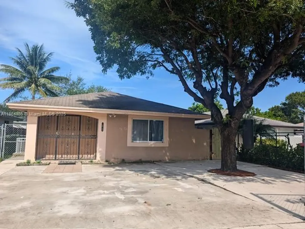 18940 SW 113th Court Miami FL 33157