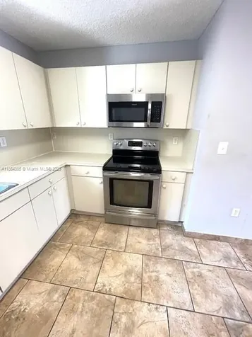 18940 SW 113th Court Miami FL 33157