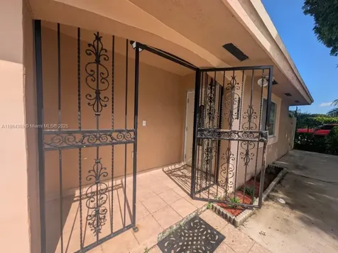 18940 SW 113th Court Miami FL 33157