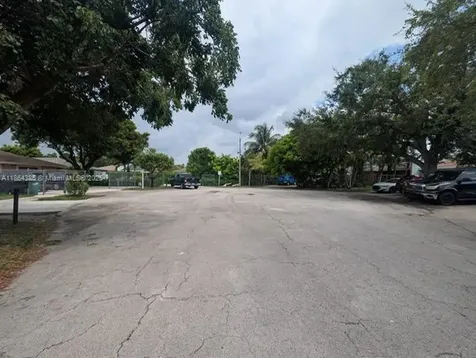 18940 SW 113th Court Miami FL 33157