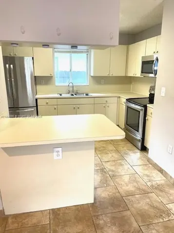 18940 SW 113th Court Miami FL 33157