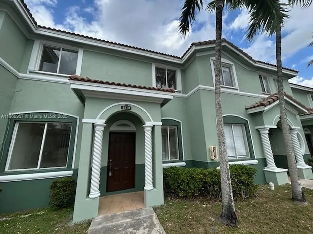 1519 SE 24th Court Homestead FL 33035
