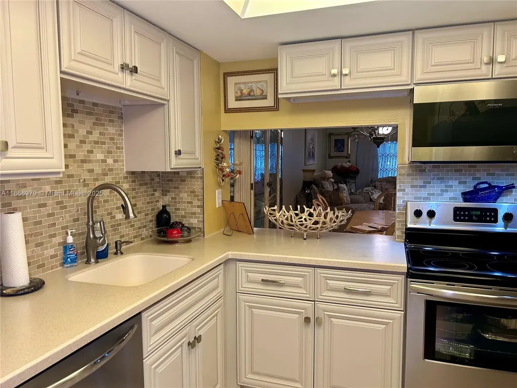 9802 Marina Boulevard Boca Raton FL 33428