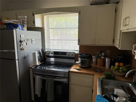 502 SW 13th Avenue Miami FL 33135