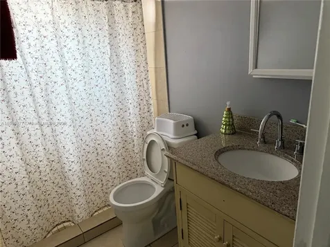 502 SW 13th Avenue Miami FL 33135