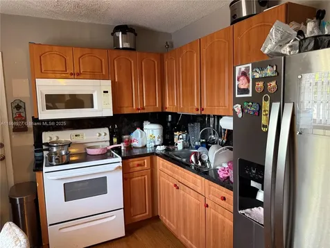502 SW 13th Avenue Miami FL 33135