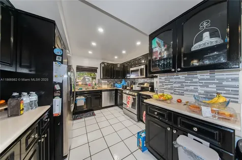 11333 SW 69th Terrace Miami FL 33173