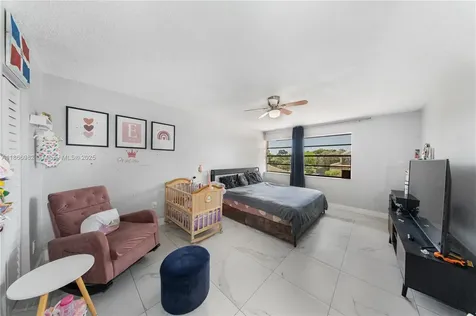 11333 SW 69th Terrace Miami FL 33173