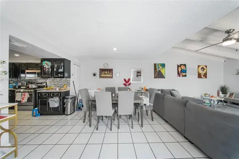 11333 SW 69th Terrace Miami FL 33173
