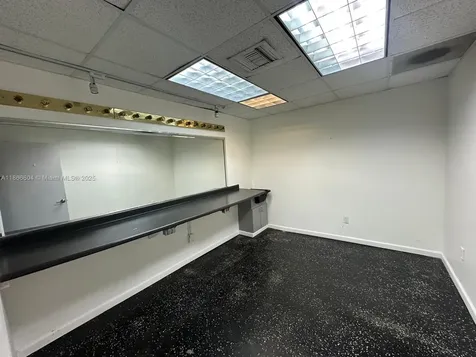 2350 NW 96th Avenue Doral FL 33172