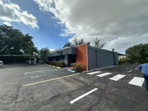 2350 NW 96th Avenue Doral FL 33172