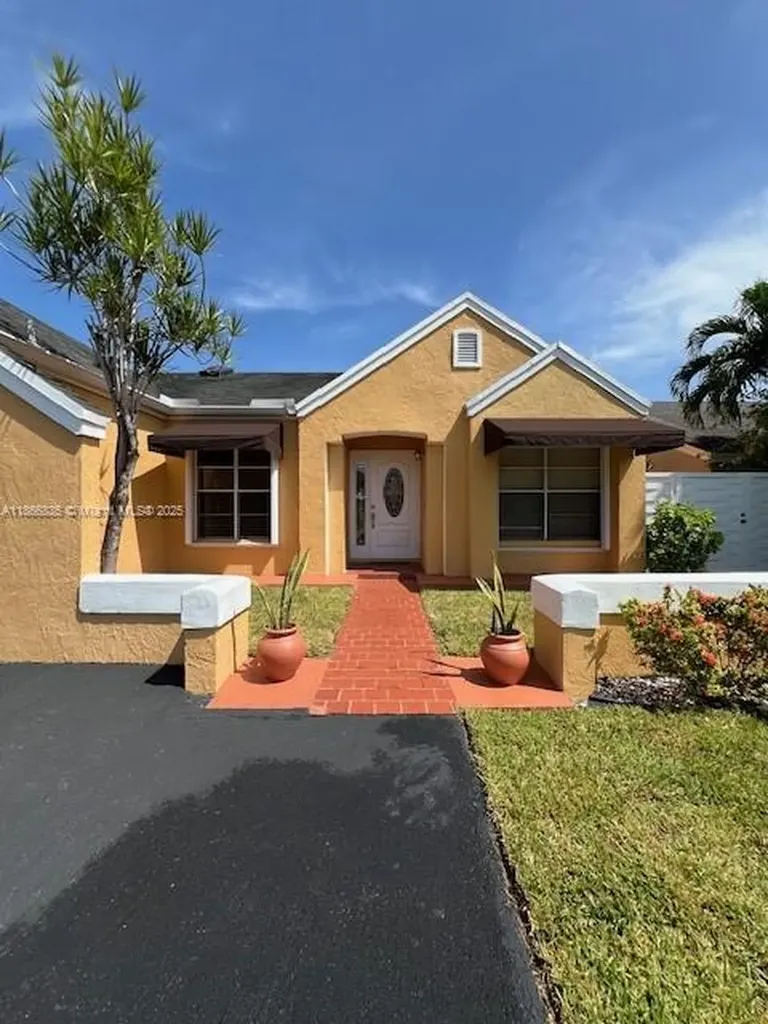 8059 NW 191st Street Hialeah FL 33015
