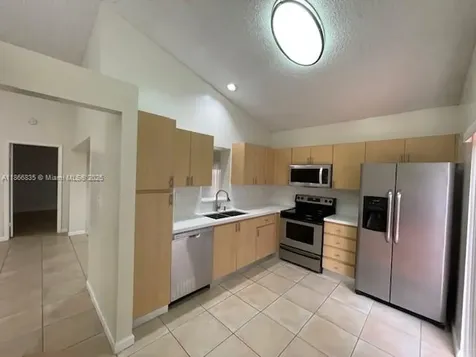 8059 NW 191st Street Hialeah FL 33015