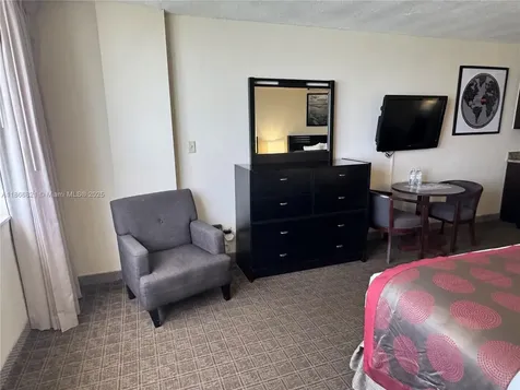 19201 Collins Avenue Sunny Isles Beach FL 33160