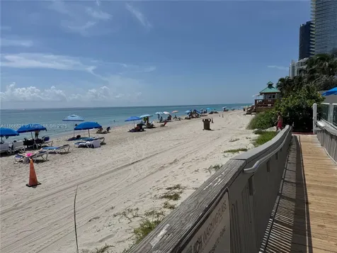 19201 Collins Avenue Sunny Isles Beach FL 33160