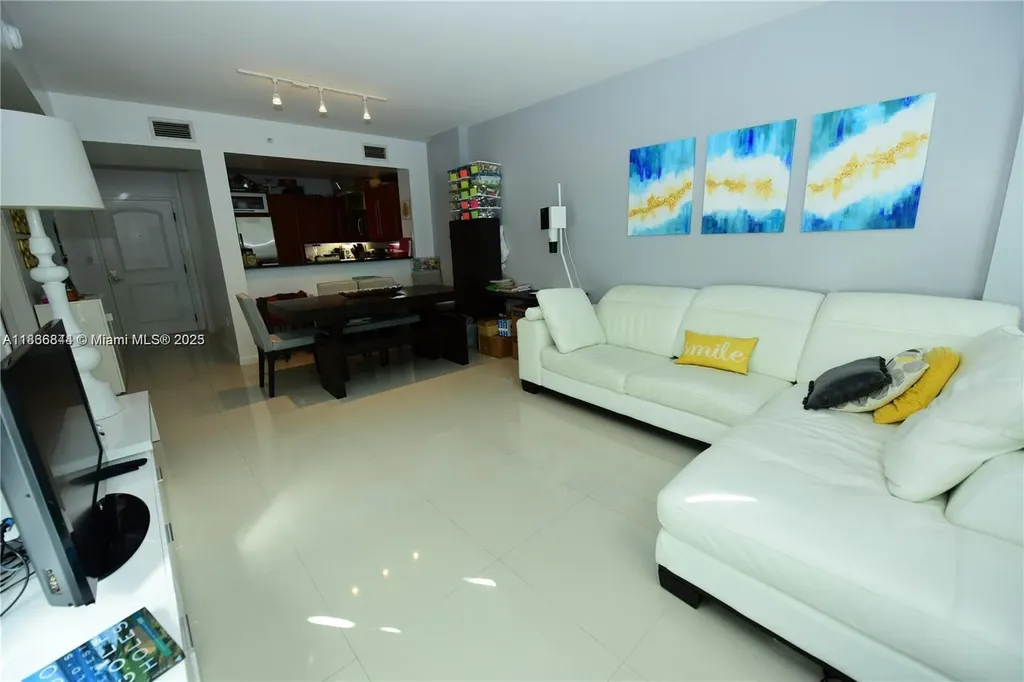 7355 SW 89th Street Miami FL 33156
