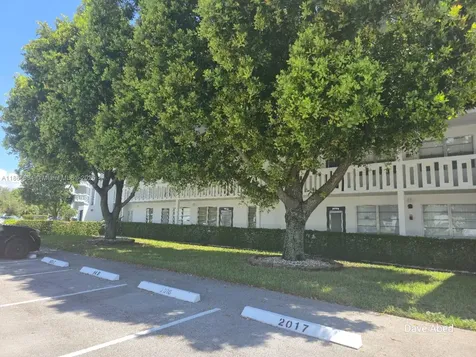 1016 Newport G Deerfield Beach FL 33442