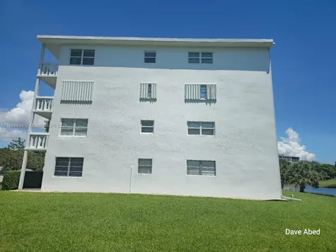 1016 Newport G Deerfield Beach FL 33442