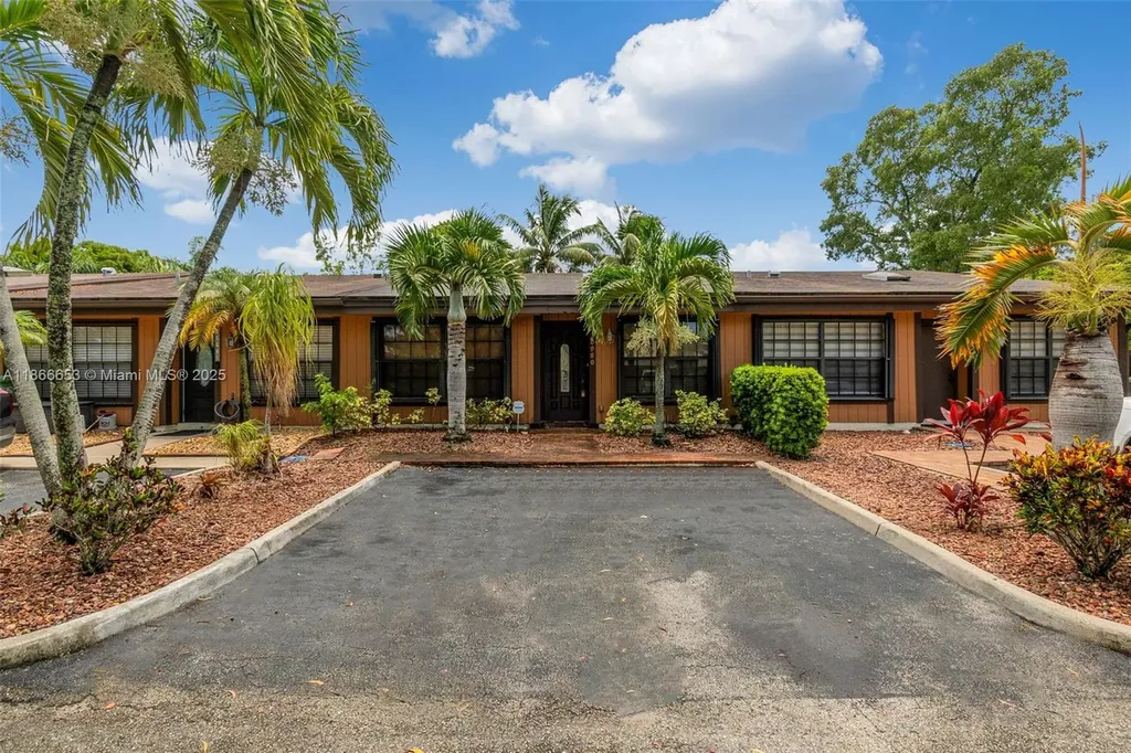10980 Olive Avenue Pembroke Pines FL 33026
