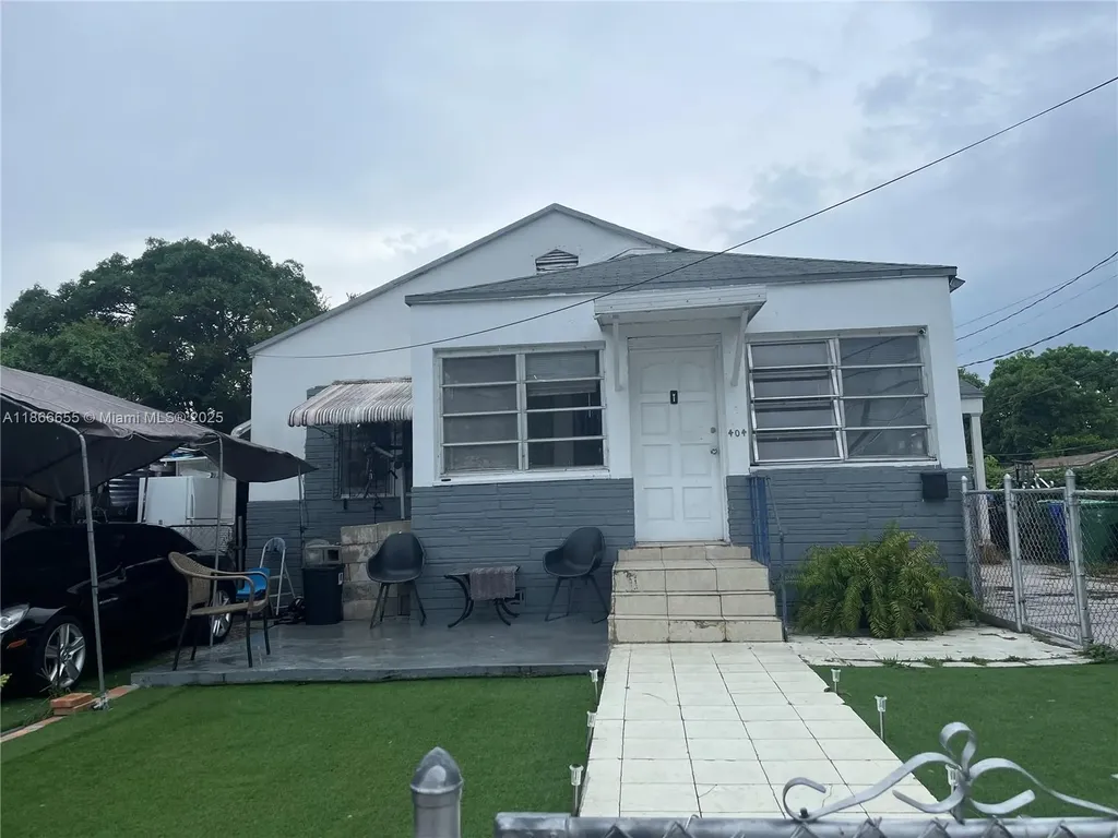 404 NW 23rd Court Miami FL 33125