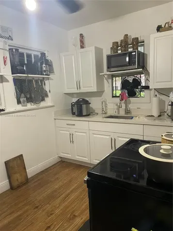 404 NW 23rd Court Miami FL 33125