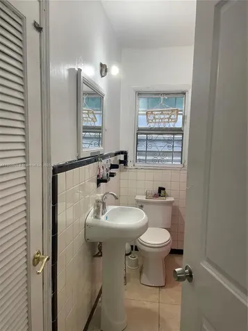 404 NW 23rd Court Miami FL 33125