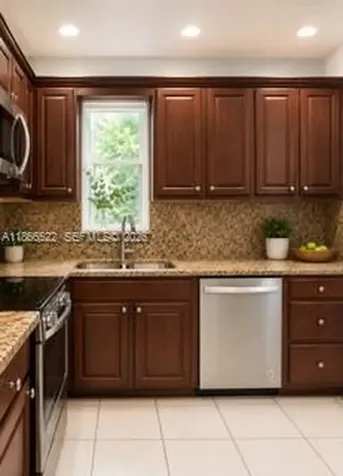 7551 SW 42nd Place Davie FL 33314