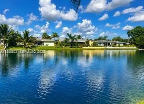 7551 SW 42nd Place Davie FL 33314
