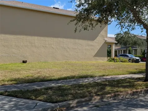 2301 SE Tavares Drive Port St. Lucie FL 34952