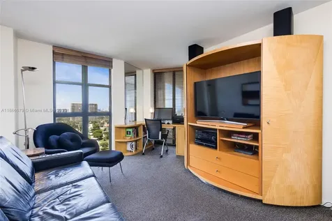 4000 Towerside Terrace Miami FL 33138