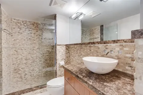 4000 Towerside Terrace Miami FL 33138
