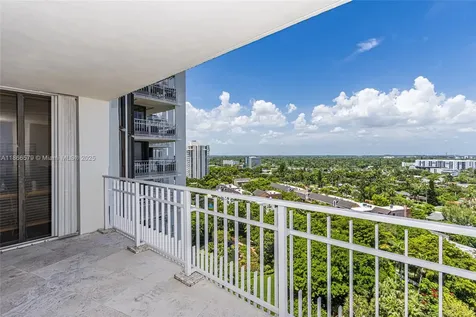 4000 Towerside Terrace Miami FL 33138