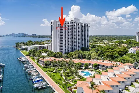 4000 Towerside Terrace Miami FL 33138