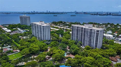 4000 Towerside Terrace Miami FL 33138