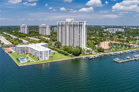 4000 Towerside Terrace Miami FL 33138