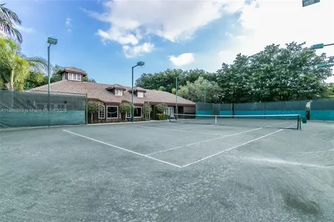 4000 Towerside Terrace Miami FL 33138
