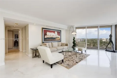 4000 Towerside Terrace Miami FL 33138