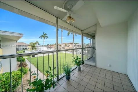 4613 SE 5th Avenue Cape Coral FL 33904