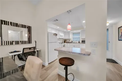 4613 SE 5th Avenue Cape Coral FL 33904