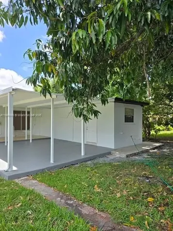 105 E 55th Street Hialeah FL 33013