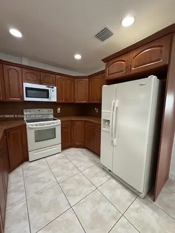 105 E 55th Street Hialeah FL 33013