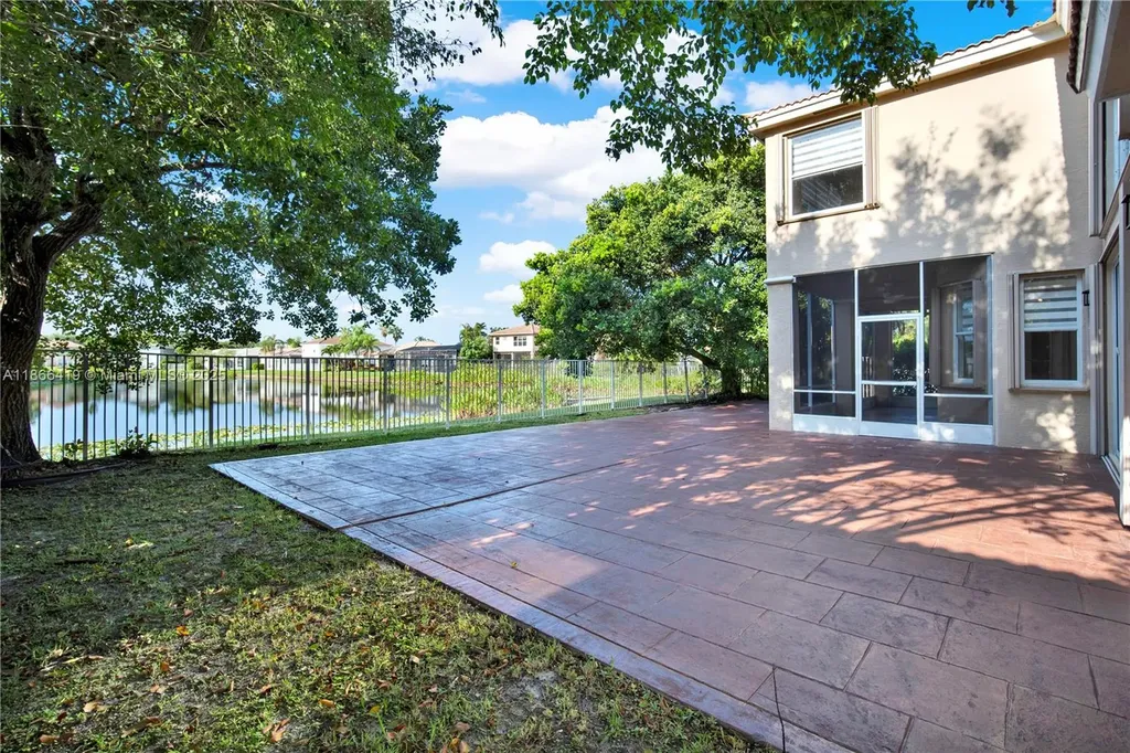 18708 Ocean Mist Drive Boca Raton FL 33498