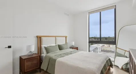 4465 Griffin Road Davie FL 33314