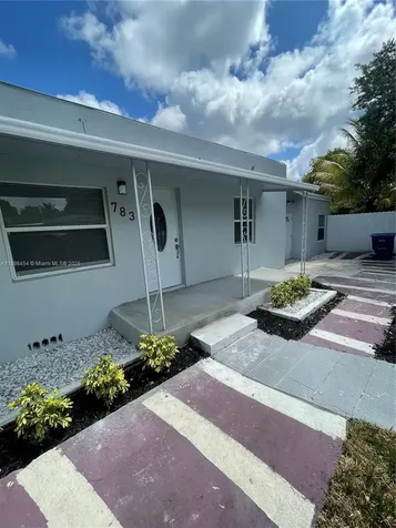 783 NW 98th Street Miami FL 33150